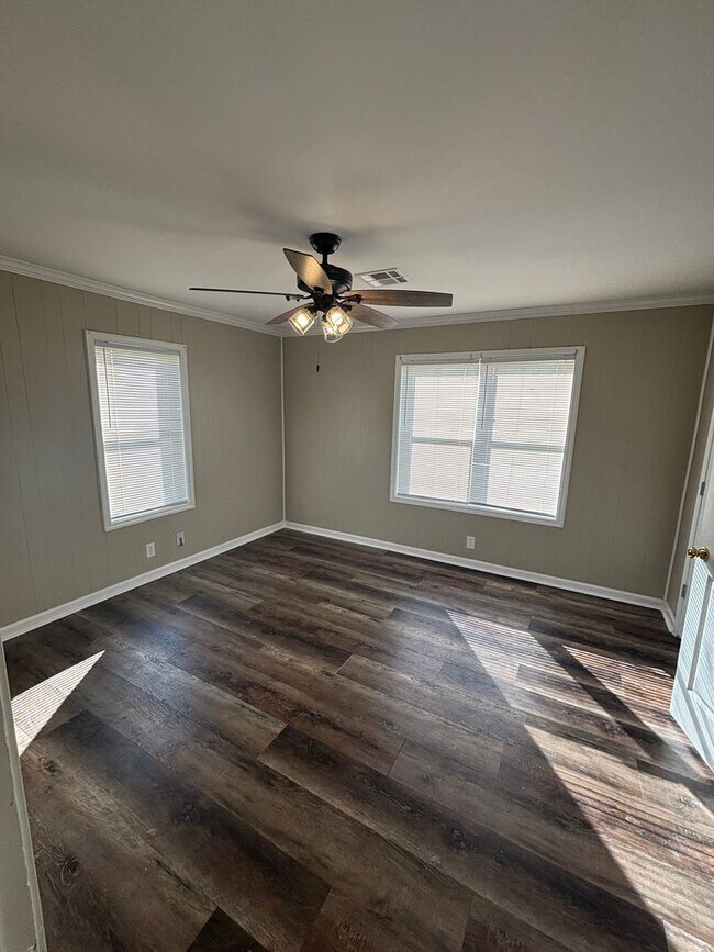 Building Photo - 2625 Moeling St