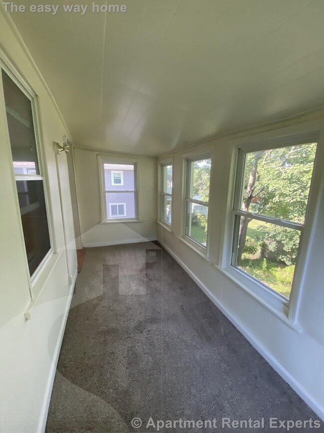 Building Photo - 42-44 Wilson Ave