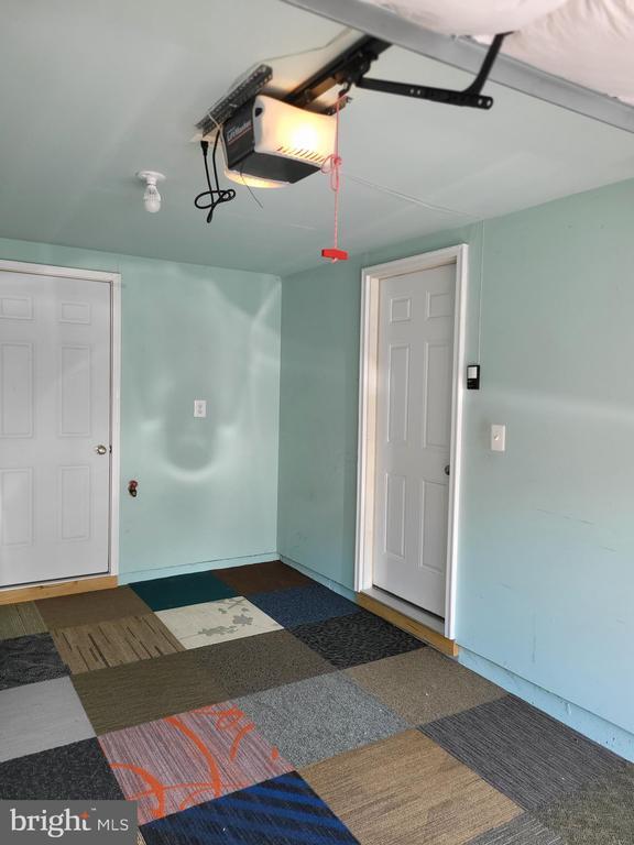 Building Photo - 25117 Sweet Myrtle Square