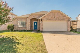 Building Photo - 734 Parkford Ln