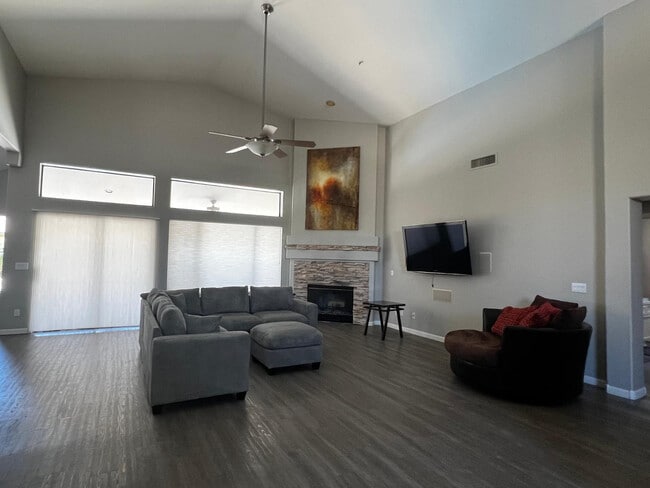 Building Photo - 9405 E Quarry Trail