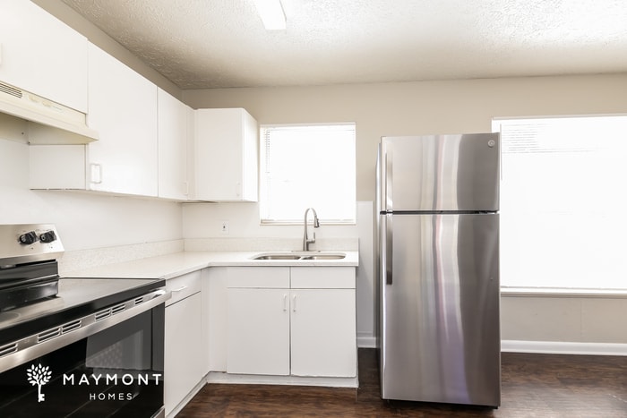 Building Photo - 8814 Yeoman Dr