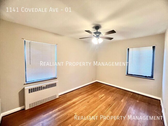Building Photo - 1141 Covedale Ave