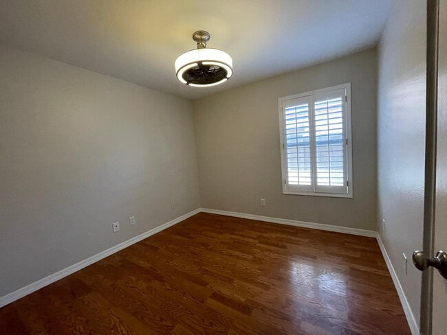 Building Photo - 21611 N 48th Pl