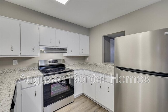 Building Photo - 308 W Buena Vista Ave