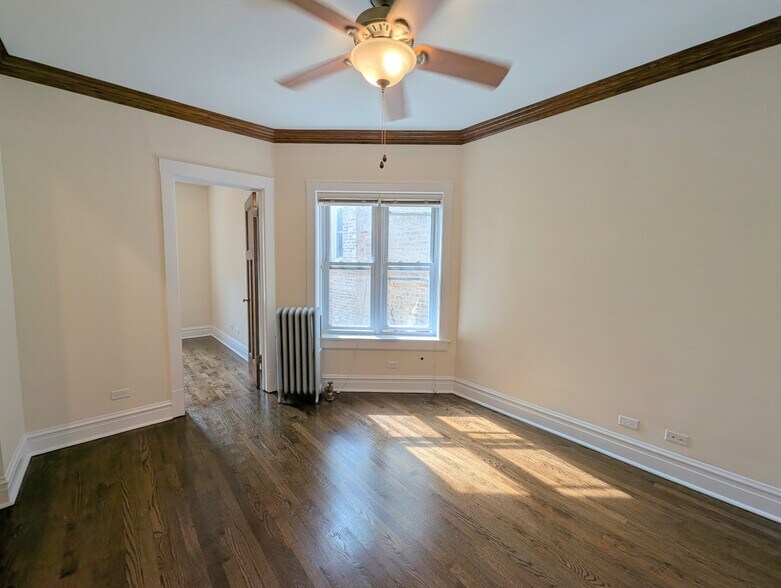 Building Photo - 1407 W Winona St
