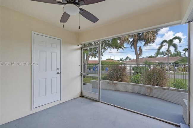 Building Photo - 4700 NE 21st Ave