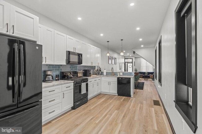 Building Photo - 2232 S 17th St