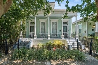 Building Photo - 3121 Maurepas St