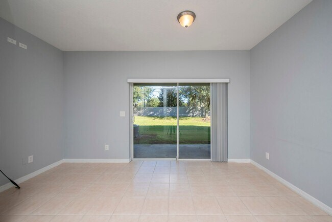 Building Photo - 2 Bedroom /2.5 bathrooms Town House. Just few minutes from Medical City.