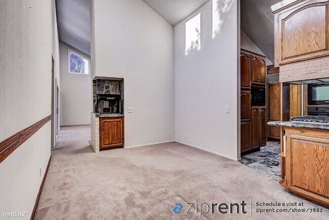 Building Photo - 3 br, 2 bath House - 12646 Beach Street, C...