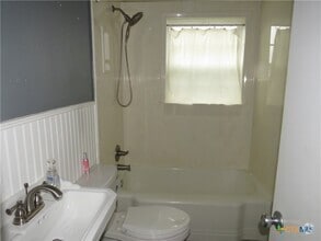 Building Photo - 2116 W Avenue D
