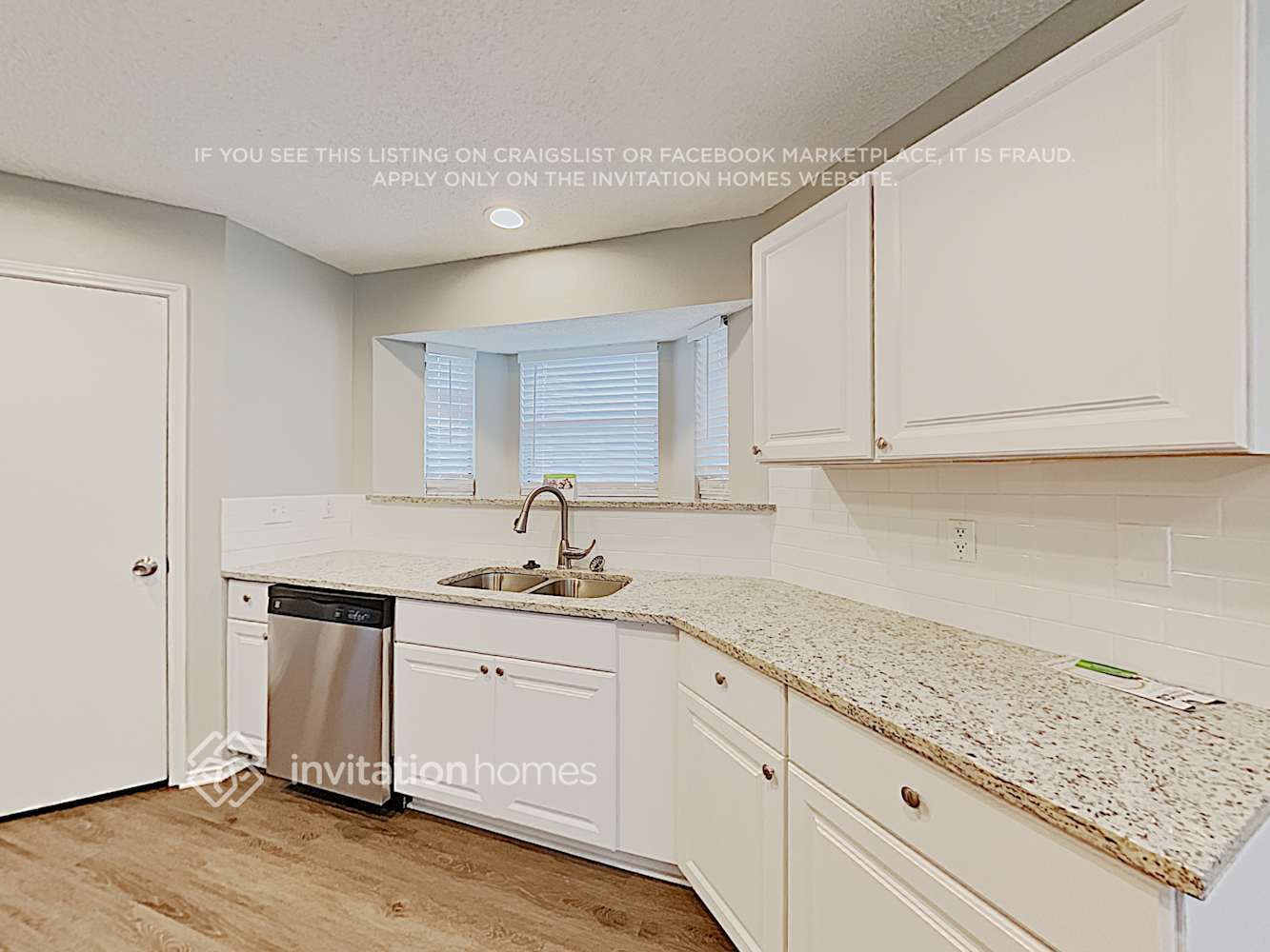 Building Photo - 2414 Claremont Dr