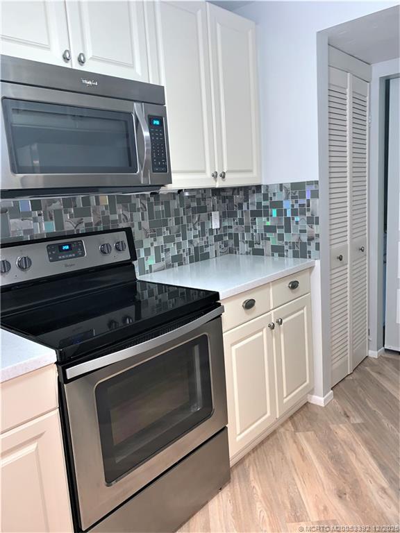 Building Photo - 3302 SE Aster Ln