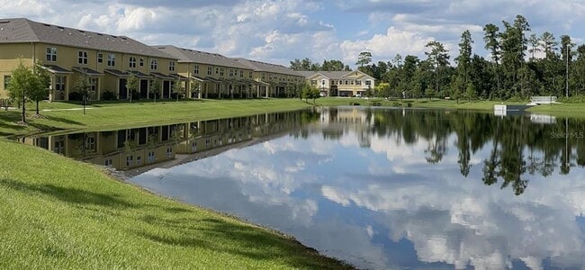 Building Photo - 9330 Tecumseh Dr