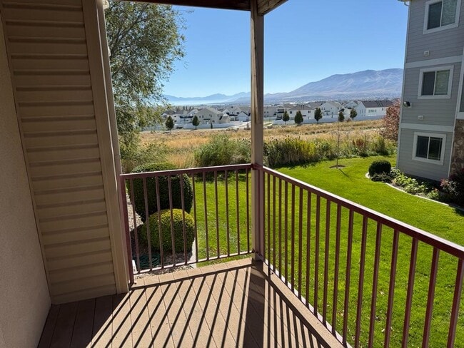 Building Photo - 139 W Ridge Rd