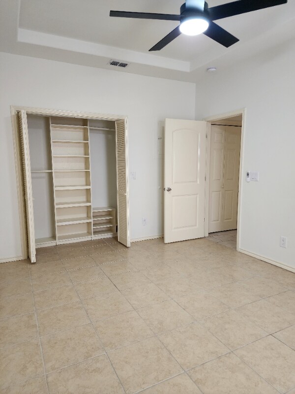 Building Photo - 600 Buena Vista Dr