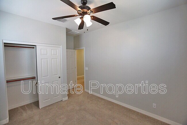 Building Photo - 9907 W Louise Dr