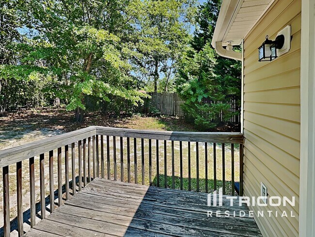 Building Photo - 239 Longshadow Dr