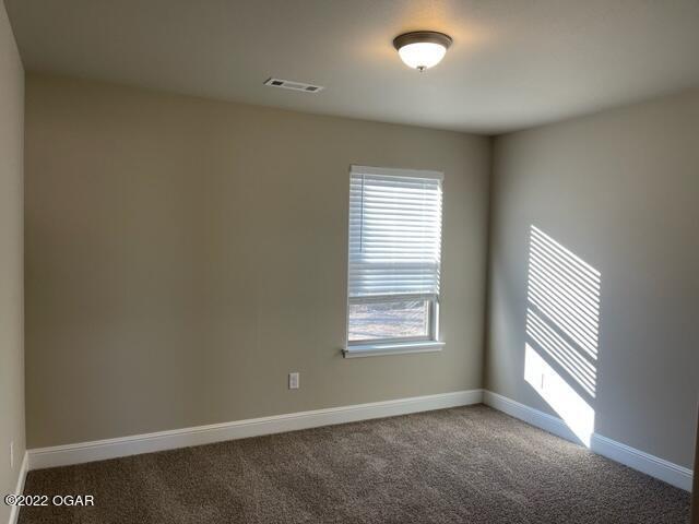 Building Photo - 2104 S Greystone Square