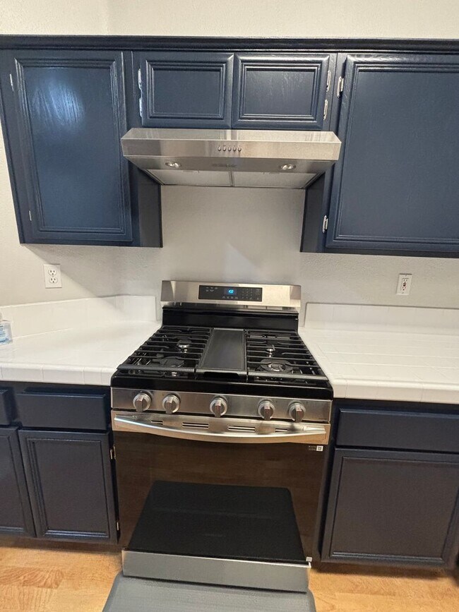 Building Photo - Beautiful Rancho Cucamonga 3 Bedroom/ 2 Bath Home