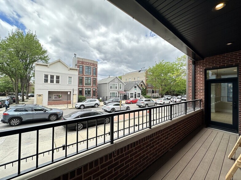 Building Photo - 1757 W Le Moyne St