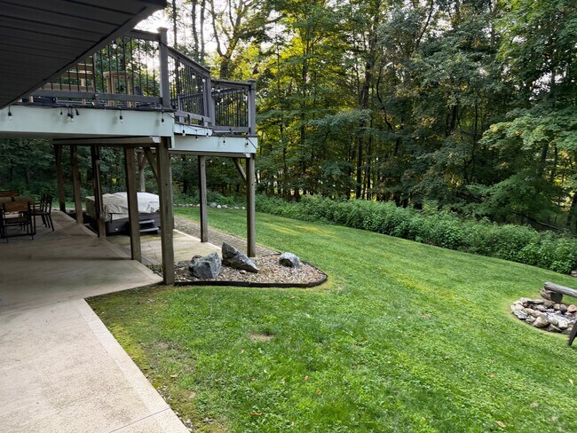 Building Photo - 1252 Apple Valley Dr