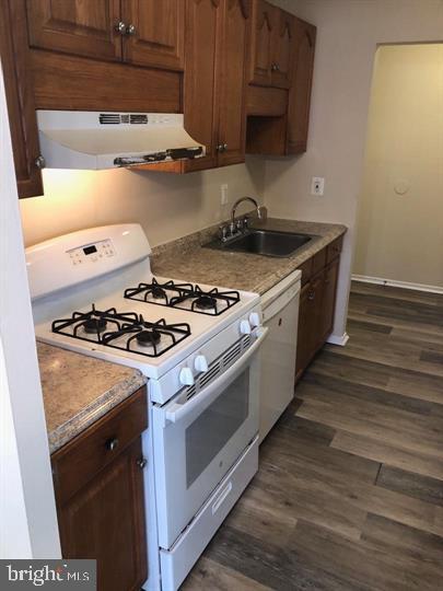 Building Photo - 19443 Brassie Pl