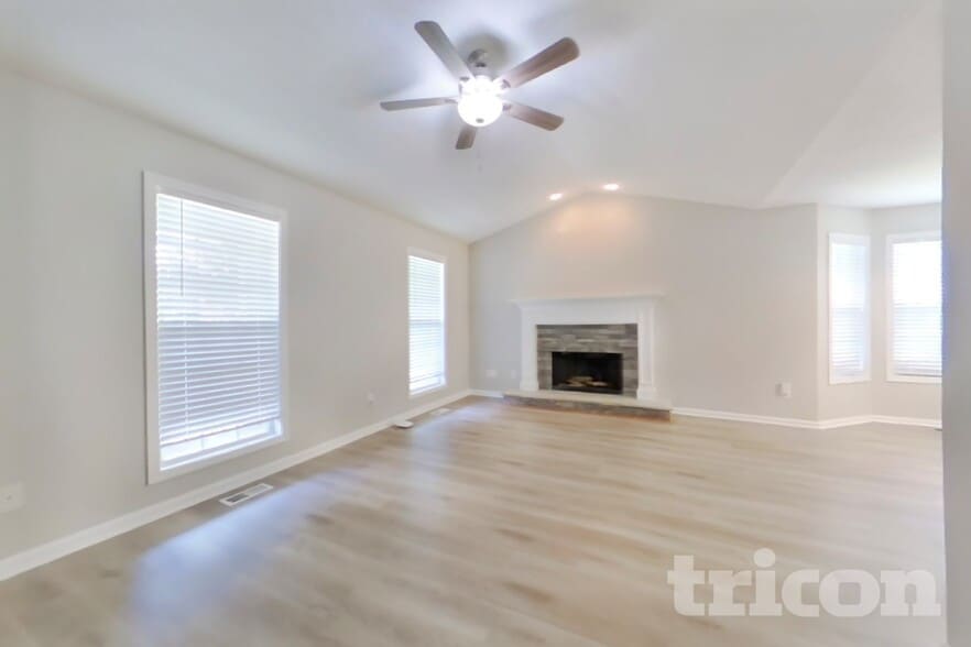 Building Photo - 7 Adair Cove