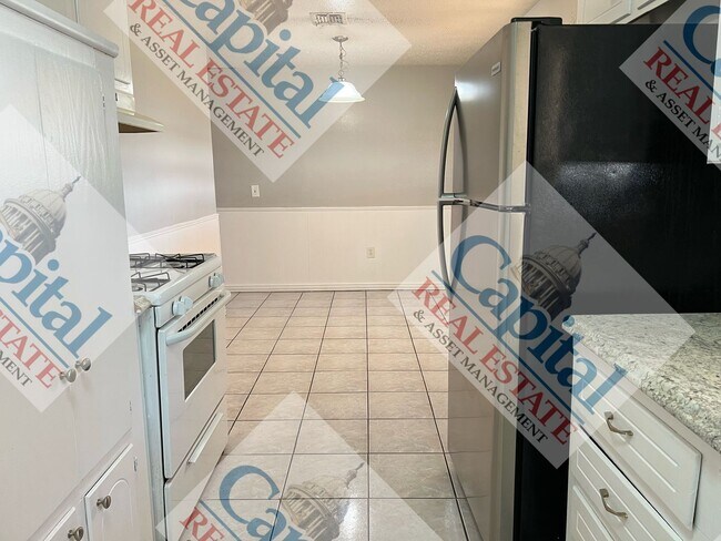 Building Photo - 3 Bedroom With Move In Special
