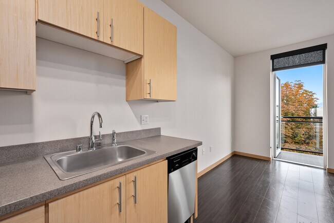 Building Photo - 500 Belmont Ave E