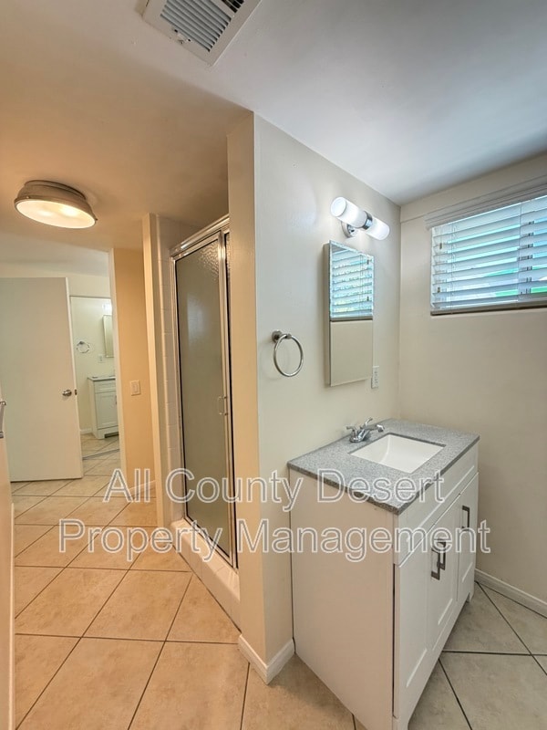 Building Photo - 74069 Velardo Dr