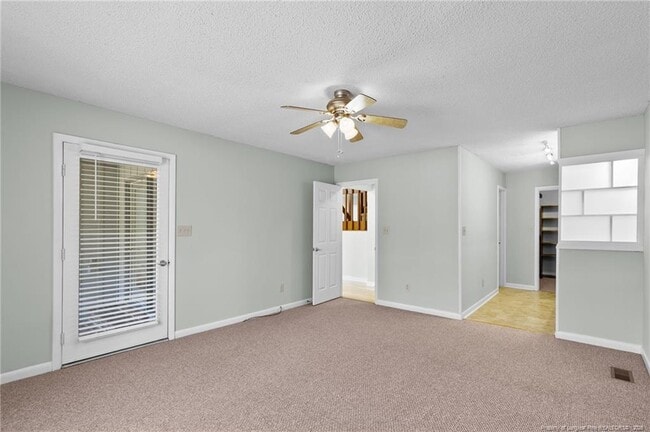 Building Photo - 2944 Wedgeview Dr