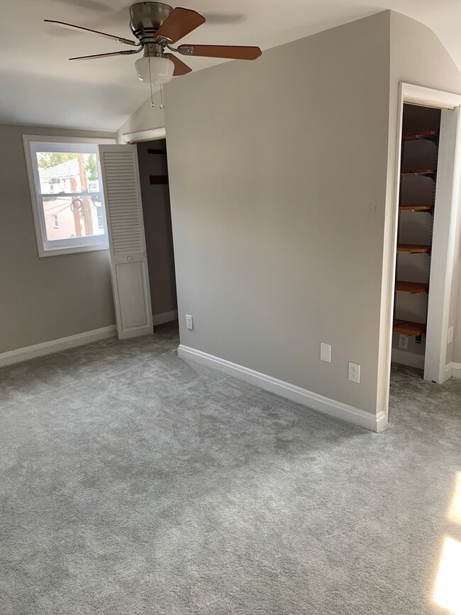 Building Photo - 2 Bedroom, 1 Bath Townhome in Towson, Larg...