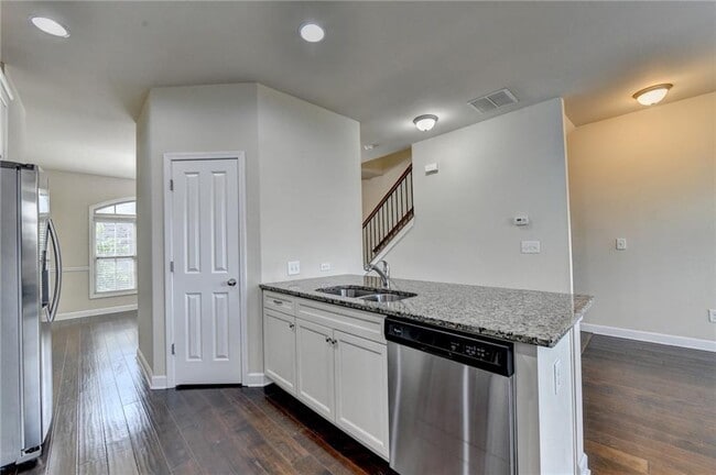 Building Photo - 4307 Tacoma Trce