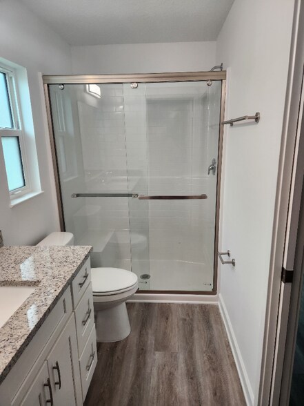 Building Photo - 1115 18th St SW