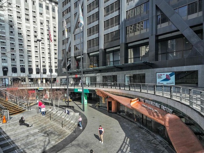 Building Photo - 175 E Delaware Pl