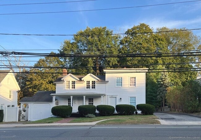 Building Photo - 694 Boston Post Rd