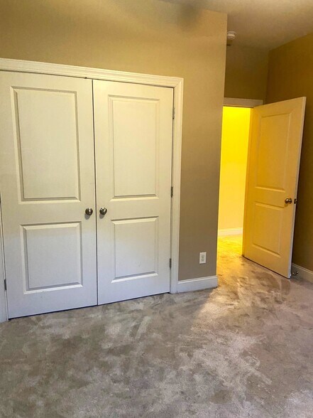 Building Photo - 4106 Eagle Ridge Ct