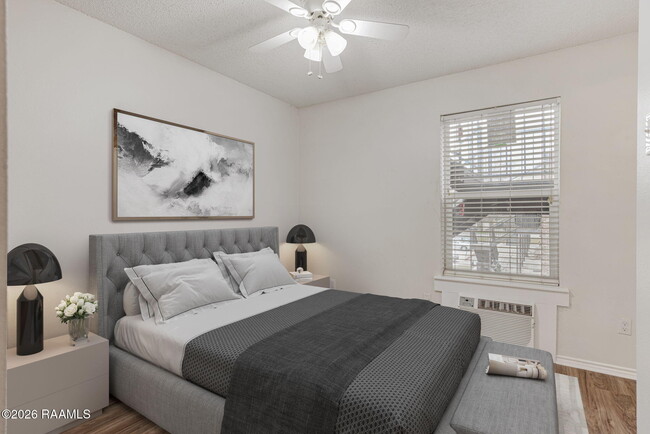 Building Photo - 1318 Lee Ave