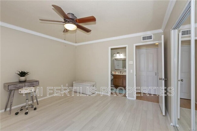 Building Photo - 7175 Summerfield Pl