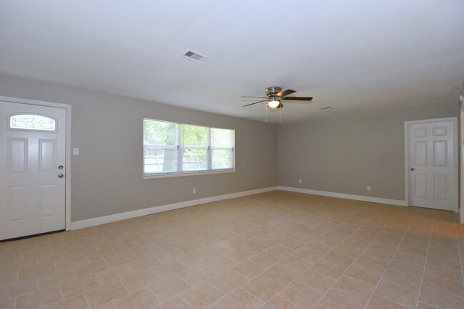 Building Photo - 3615 Willie Way