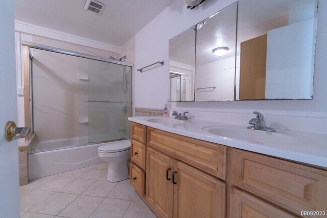 Building Photo - SF 4BR/2BA/2car garage home w/inground swimming pool in Ewa Beach