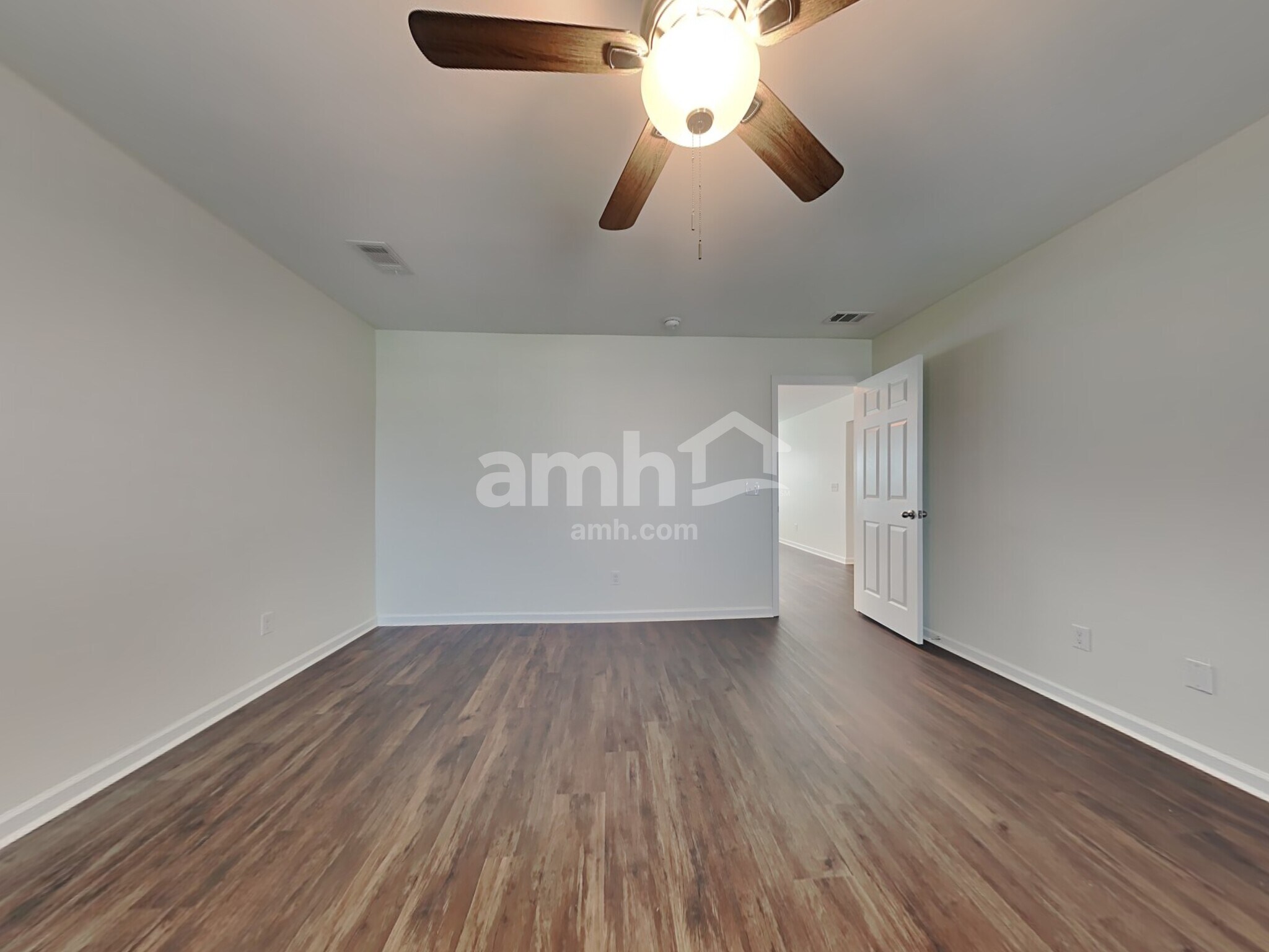 Building Photo - 347 Southwilde Way