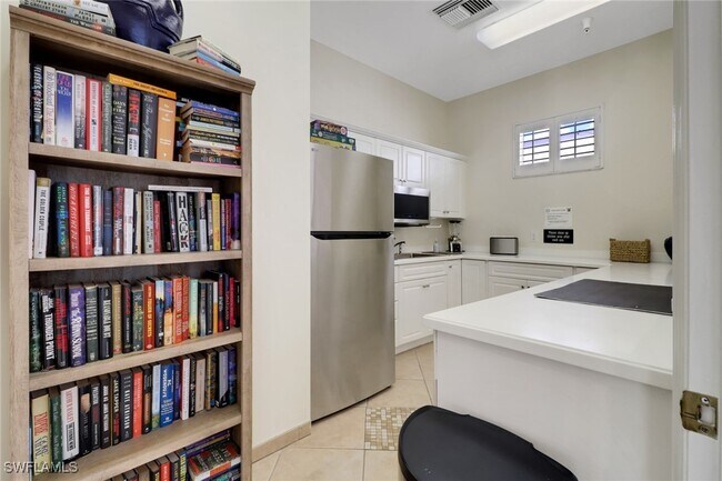 Building Photo - 401 Bayfront Pl