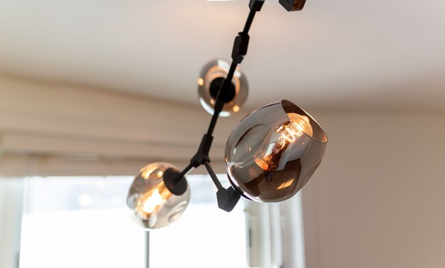 Building Photo - Charming & Updated 3-Bedroom Home for Lease in Birmingham