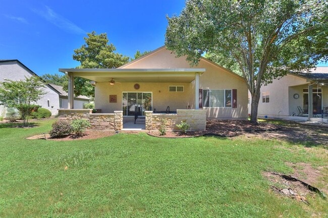 Building Photo - 508 Texas Dr