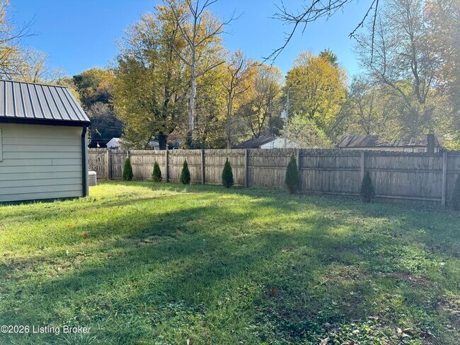 Building Photo - 4701 Palma Rd