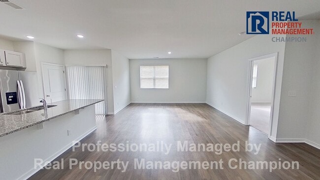 Primary Photo - Beautiful 3 BD/2 BA Home in Porters Walk