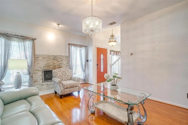 Building Photo - Spacious 4-Bedroom Home + Bonus Room with AC in Prime Lewisville Location